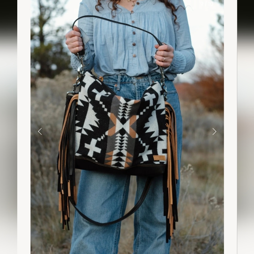 Mercy Grey XL Slouchy Crossbody in Spyder Rock Pendleton Wool with Black Leather - Picture 6 of 12